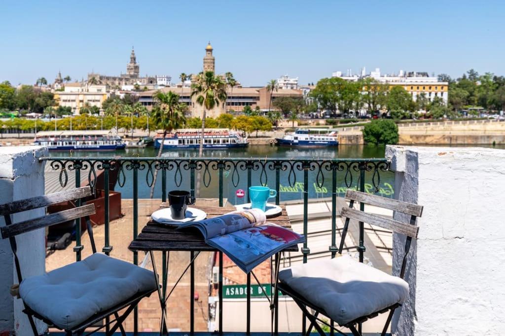 Atico Con Vistas A La Torre Del Oro Y Catedral By Thegoodtourist Apartamento Sevilla
